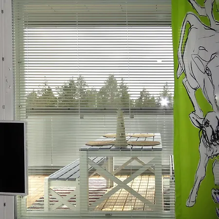 Kattohuoneisto Sinulle, Hallipaikka Autolle 艾斯堡