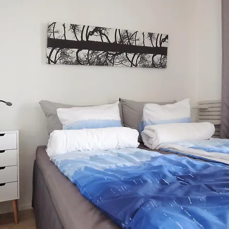 公寓 Kattohuoneisto Sinulle, Hallipaikka Autolle