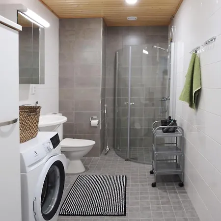 Kattohuoneisto Sinulle, Hallipaikka Autolle 公寓 艾斯堡