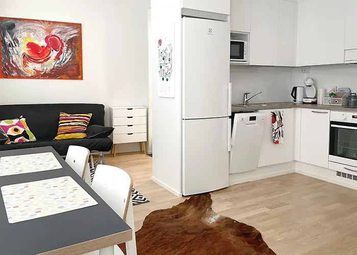 Kattohuoneisto Sinulle, Hallipaikka Autolle Apartment