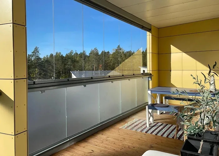 Kattohuoneisto Sinulle, Hallipaikka Autolle Apartment