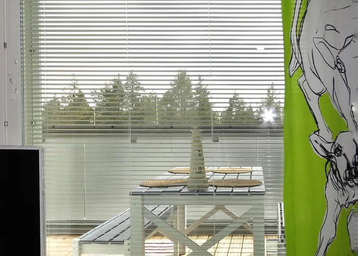 Kattohuoneisto Sinulle, Hallipaikka Autolle Espoo