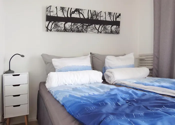 Apartment Kattohuoneisto Sinulle, Hallipaikka Autolle