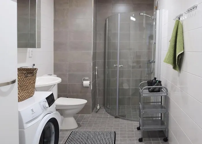 Kattohuoneisto Sinulle, Hallipaikka Autolle Apartment Espoo