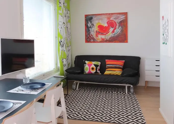 Kattohuoneisto Sinulle, Hallipaikka Autolle *